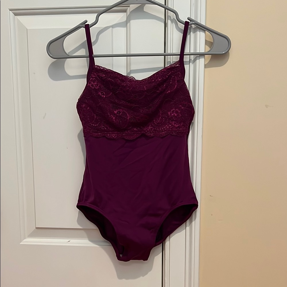 Suffolk adult small leotard EUC